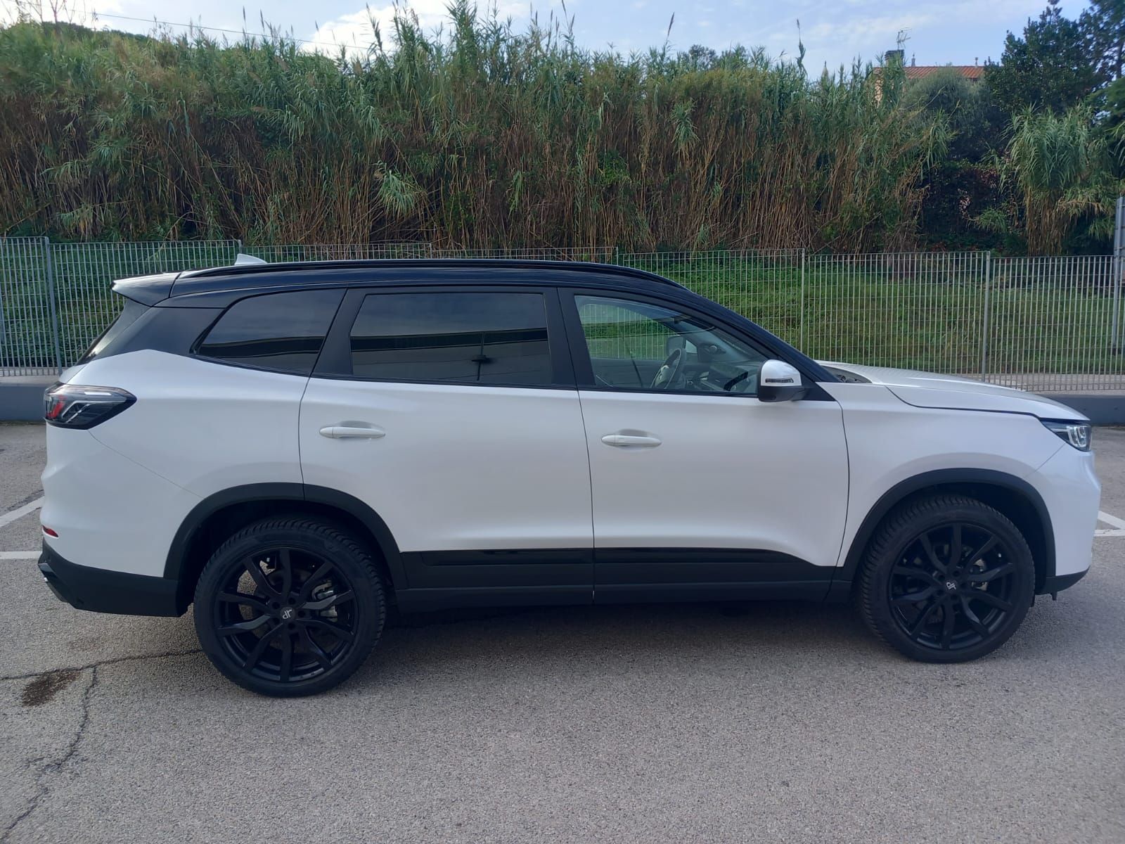 DR Automobiles  7.0 1.5 Plug-in Hybrid