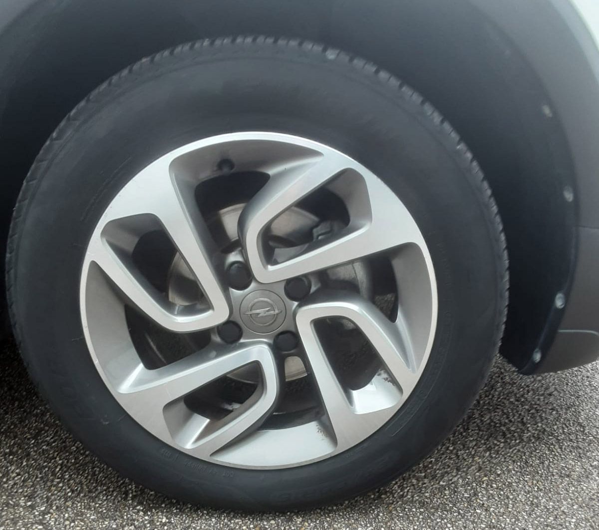 Opel Crossland X 1.2 12V Benz/GPL