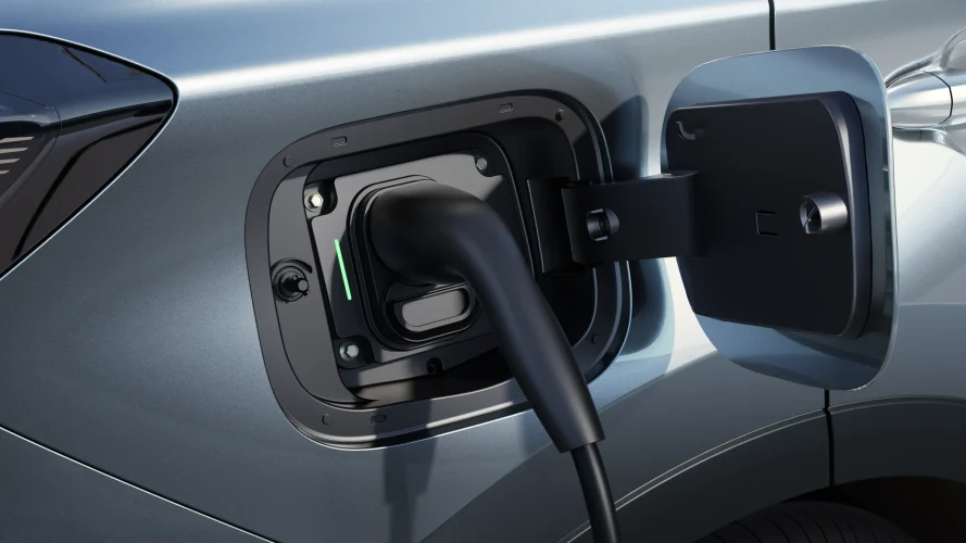 Charger-scaled